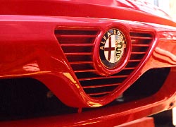 nose detail of alfa spider